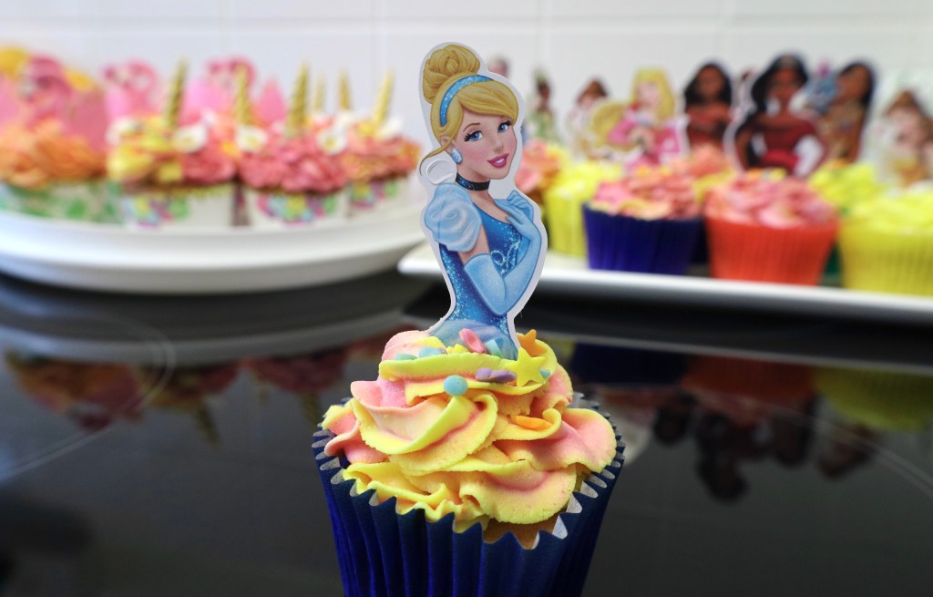 Princess cupcakes for girls birthday party
